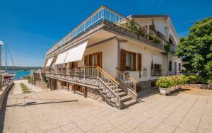 Apartment in Dobrinj - Insel Krk 35479 