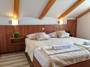 Apartment in DobrinjInsel Krk 35479
