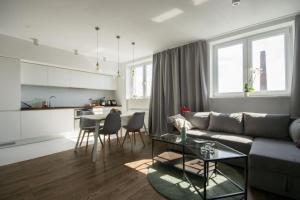 Modern Apartment in the Heart of Warsaw