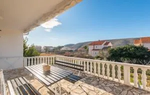 Amazing Apartment In Vlasici With Wi-Fi - Smokvica