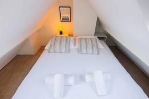 Peaceful 2 Bedroom Apartment - TS307B