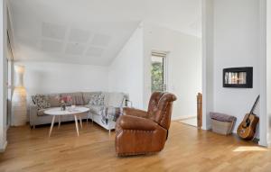 Cozy Home In Børkop With Wifi