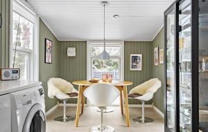 Cozy Home In Hals With Wifi