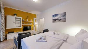 Ruhige FeWo mit Strandkorb, Villa Stranddistel, Binz