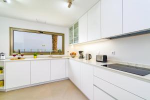 Villa Maresia by Villa Plus
