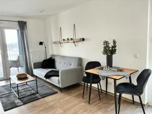 Charming Homes - Studio 15 - 魏豪森