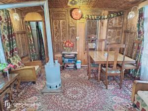 Normandi group of Houseboats