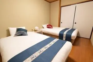 202号室貸切！2DK/京成佐倉駅徒歩3分・電車成田空港20分・京成上野直結！厨房/風呂/洋室/4名 - Inzai