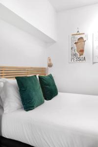 Cozy Apt in Heart of Lisbon with AC by Lisbeyond