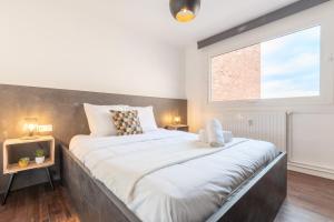 Hypercentre: apartment near station with parking