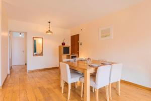 2 BR apartment with balconies & private parking