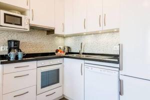 SHR020 Smile Capuchinos