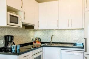 SHR020 Smile Capuchinos