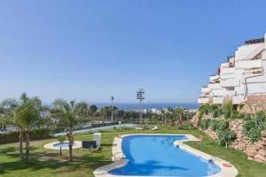 SHR044 Mar de Nerja Apartamento con piscina