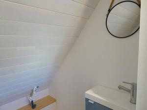 Charming Breton holiday home near the beach