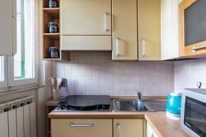 GuestHost - Urban Oasis - Central Apartment with Garden