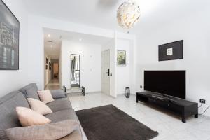 Home2Book Cozy Apt La Marina, Santa Cruz Center