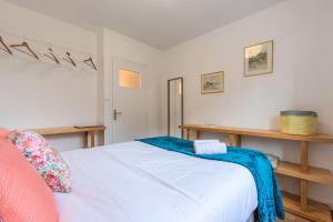 Maisons d'hotes 3 bedroom house w/ 2 bathrooms and a garden : photos des chambres