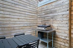 Maisons d'hotes 3 bedroom house with courtyard, near metro : photos des chambres