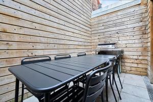 Maisons d'hotes 3 bedroom house with courtyard, near metro : photos des chambres