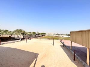 4 Bedrooms villa for rent