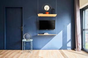 Euralille: Apartment with balcony!