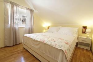 Apartment Kovac Old Town 2