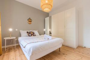 Maisons d'hotes 4 bedroom house with garden : photos des chambres
