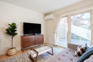 Palo Alto 1br w patio close to restaurants SFO-1646