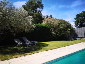 Maisons de vacances La Garrigue - Maison avec piscine 20min d-Avignon : photos des chambres