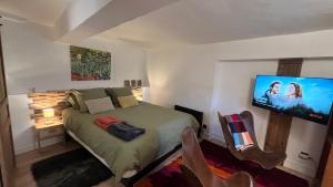 Maisons d'hotes LE MOULIN DE NAVETTE - La Meule : photos des chambres