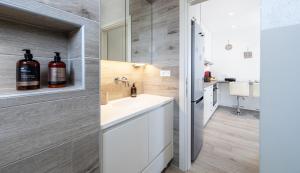 Nefeli-Beachfront -Apartment