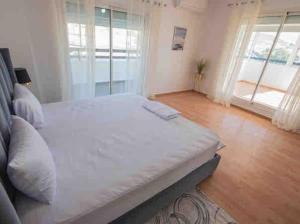 Marina Panoramic 3BDR Luxury Apartment