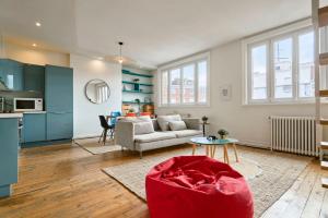 Lille hypercentre-2 bedrooms very bright + parking