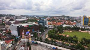 KUMU Warhol Residence Simpang Lima Semarang