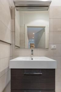 Allombra delle Due Torri Family Apartment