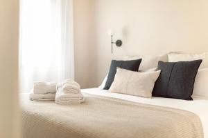 C211 Barcelona Apartments