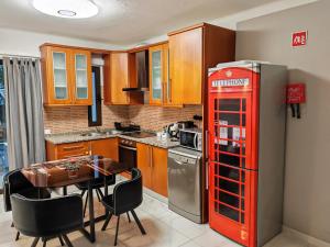 Apartamento Páteo - piscina, churrasqueira e vista jardim