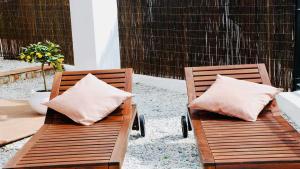 Nice apartment by the sea