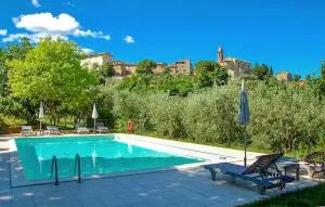 4 Bedroom Lovely Apartment In Paciano - Muserale