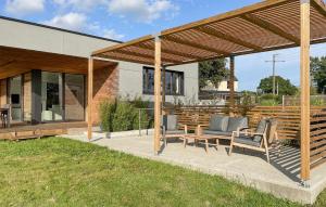 Stunning Home In Plélan-Le-Petit