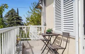 Amazing Home In Novi Vinodolski With Jacuzzi 