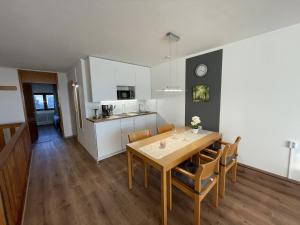 Apartment Lula inklusive Schwimmbad und Sauna by Interhome