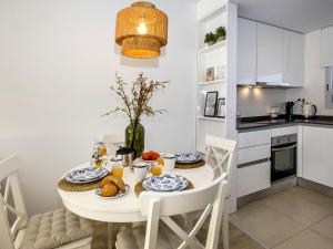Apartment Marina Real I-1 by Interhome