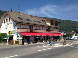 2 hvězdičkový hotel Le Lac Bleu Sévrier Francie