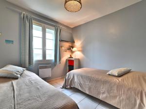 Maisons de vacances Holiday Home Montcalm by Interhome : photos des chambres