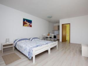 Apartment Vero-2 by Interhome