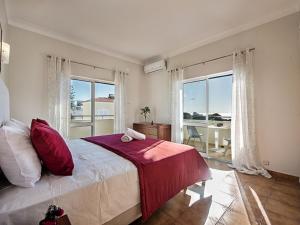 Villa Monteiro V4 - VIP Properties by Interhome