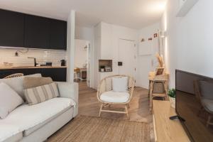 FLH Caparica By the Sea with Balcony