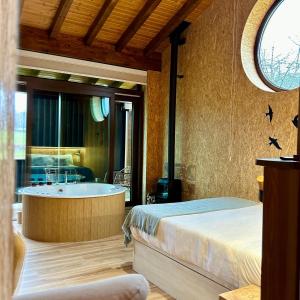 REMANSO DE TRASFONTAO Casa das Árbores & Bubble